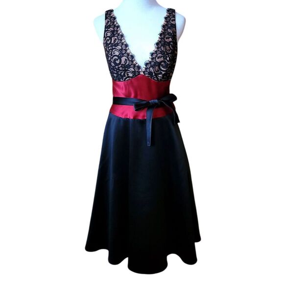 Laundry‎ by Shelli Segal Red & Black Dress Lace Top Belted Tulle Party 6 Holiday - Picture 1 of 7